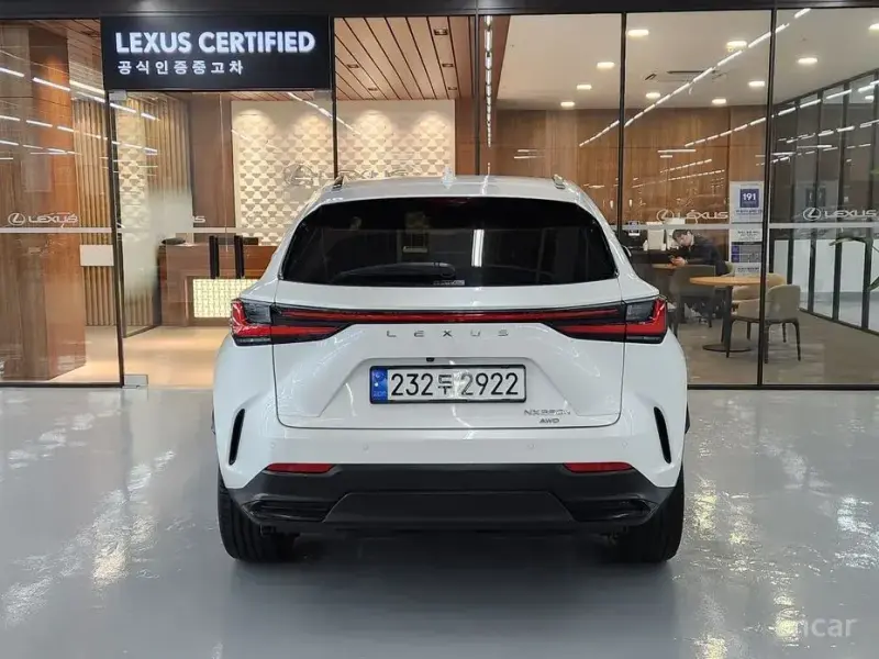 2023 Lexus NX с пробегом 43 111 км