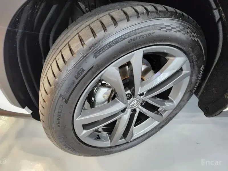 2023 Lexus NX с пробегом 43 111 км