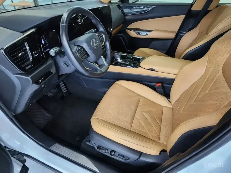 2023 Lexus NX с пробегом 43 111 км