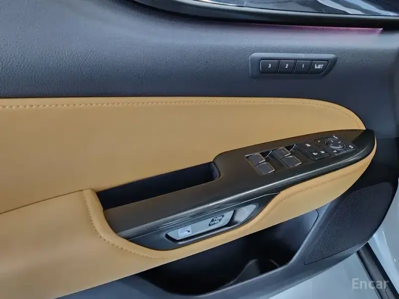 2023 Lexus NX с пробегом 43 111 км