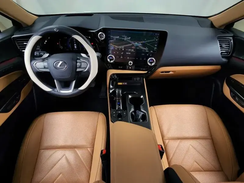 2024 Lexus NX с пробегом 7 163 км