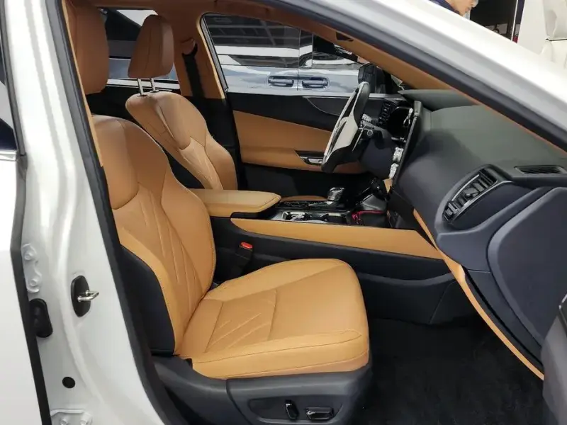 2024 Lexus NX с пробегом 7 163 км