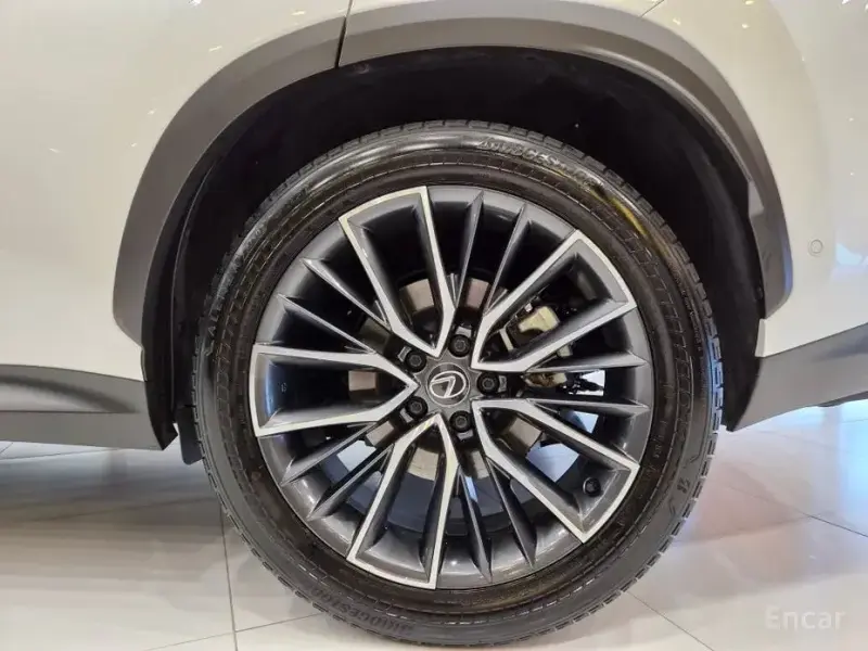 2024 Lexus NX с пробегом 55 273 км