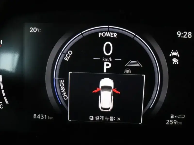 2025 Lexus NX с пробегом 8 428 км