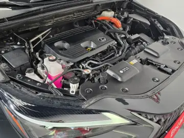 2023 Lexus NX с пробегом 26 276 км