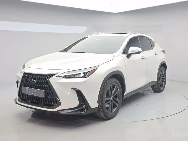 2024 Lexus NX с пробегом 7 916 км