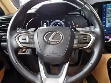 2023 Lexus NX с пробегом 53 000 км