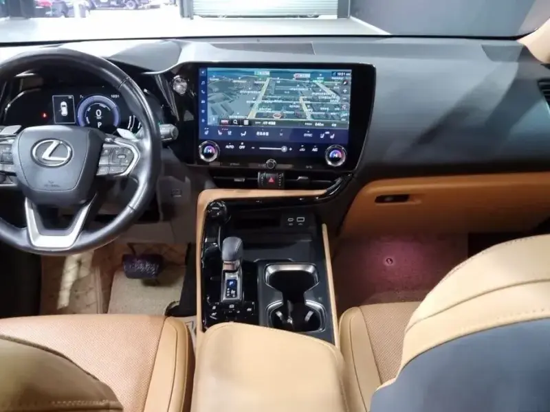2023 Lexus NX с пробегом 53 000 км
