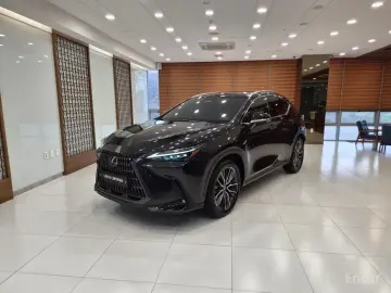 2025 Lexus NX с пробегом 16 362 км