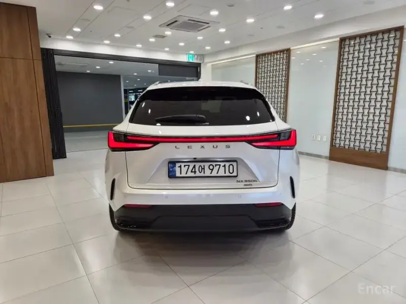2024 Lexus NX с пробегом 15 065 км