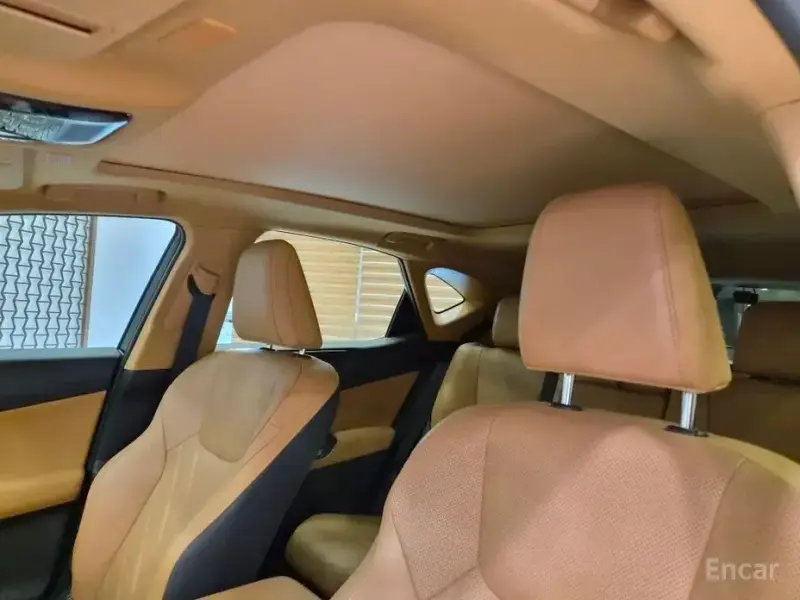 2024 Lexus NX с пробегом 15 065 км