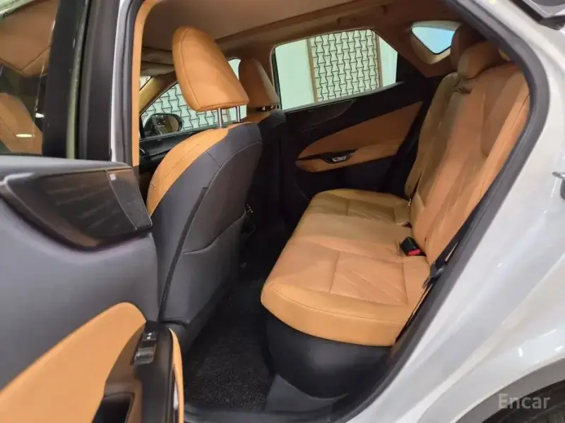 2024 Lexus NX с пробегом 15 065 км