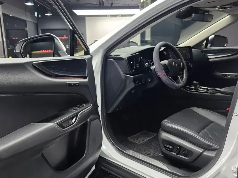 2024 Lexus NX с пробегом 50 833 км