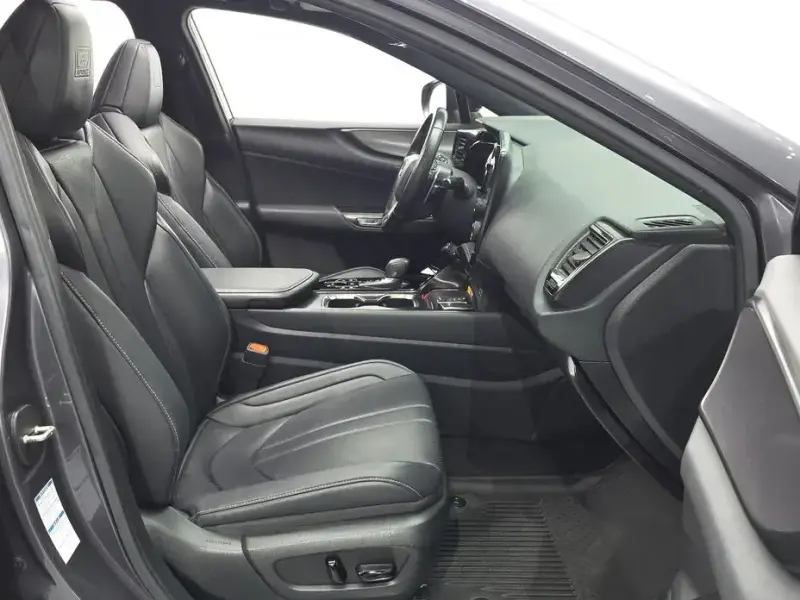 2022 Lexus NX с пробегом 49 578 км