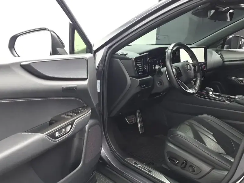 2022 Lexus NX с пробегом 49 578 км