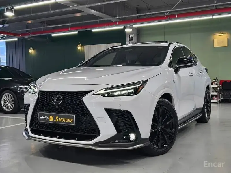 2023 Lexus NX с пробегом 25 334 км