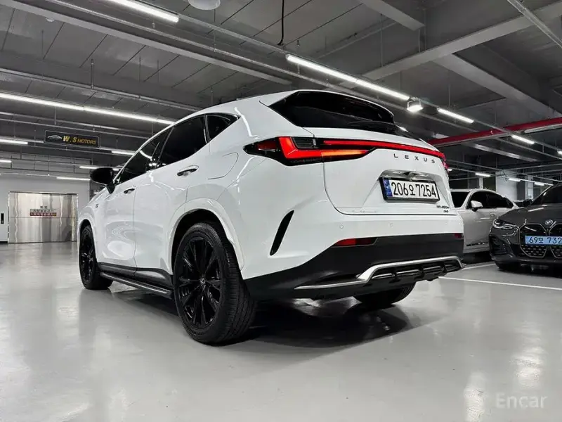 2023 Lexus NX с пробегом 25 334 км