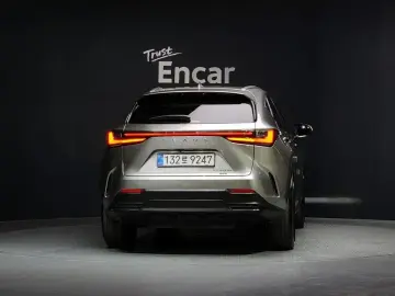 2025 Lexus NX с пробегом 18 670 км