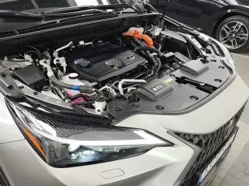 2025 Lexus NX с пробегом 18 670 км