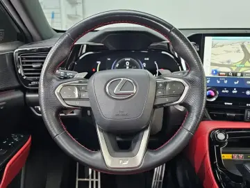 2022 Lexus NX с пробегом 43 937 км