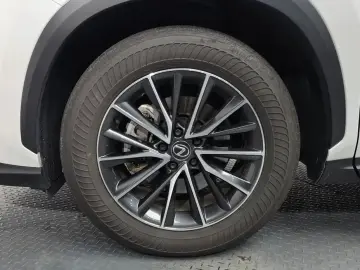 2024 Lexus NX с пробегом 20 548 км