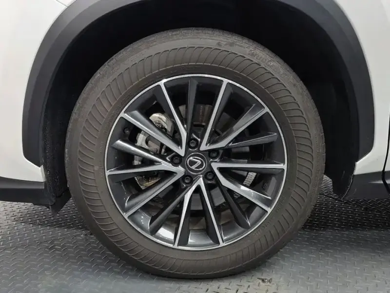 2024 Lexus NX с пробегом 20 548 км