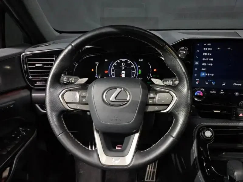 2022 Lexus NX с пробегом 62 340 км