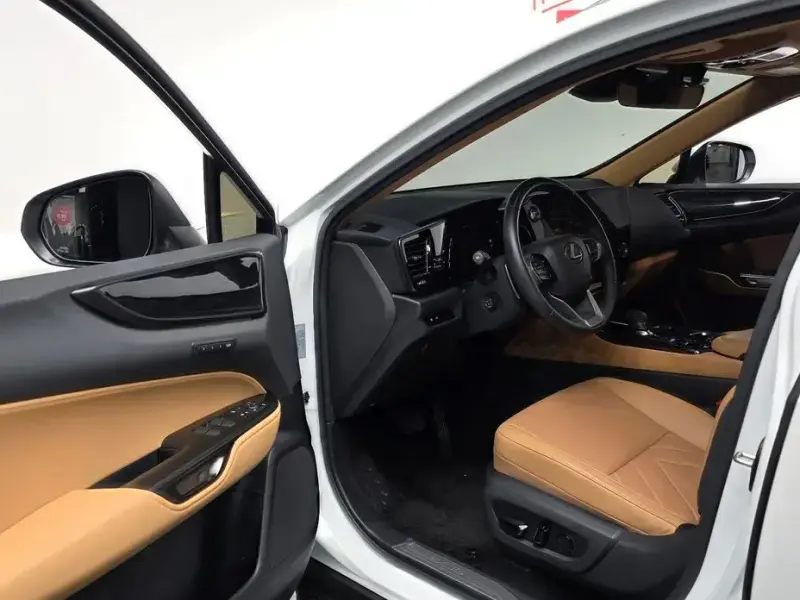 2024 Lexus NX с пробегом 20 548 км