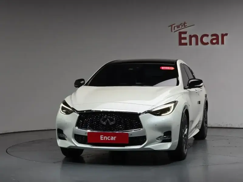 2017 Infiniti Q30 с пробегом 73 399 км