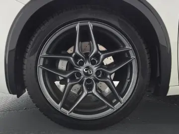 2017 Infiniti Q30 с пробегом 73 399 км