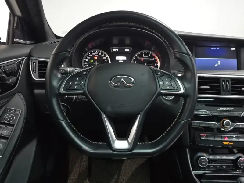 2017 Infiniti Q30 с пробегом 73 399 км