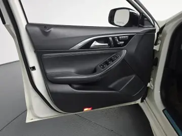 2017 Infiniti Q30 с пробегом 73 399 км