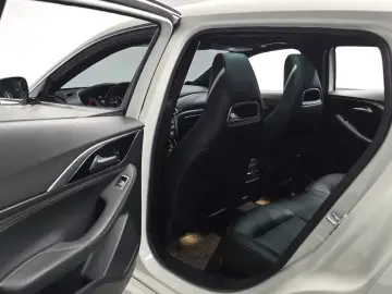 2017 Infiniti Q30 с пробегом 73 399 км