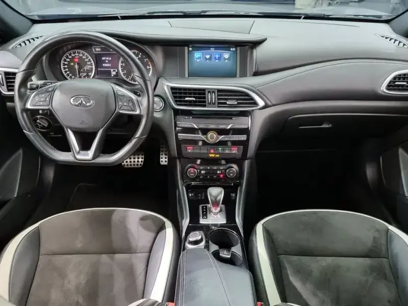 2019 Infiniti Q30 с пробегом 92 021 км