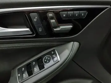 2019 Infiniti Q30 с пробегом 92 021 км