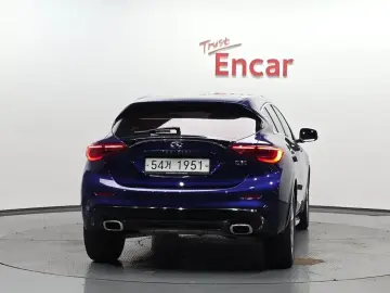 2018 Infiniti Q30 с пробегом 76 800 км