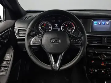 2018 Infiniti Q30 с пробегом 76 800 км