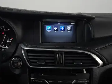2018 Infiniti Q30 с пробегом 76 800 км