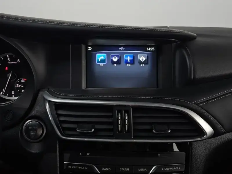 2018 Infiniti Q30 с пробегом 76 800 км