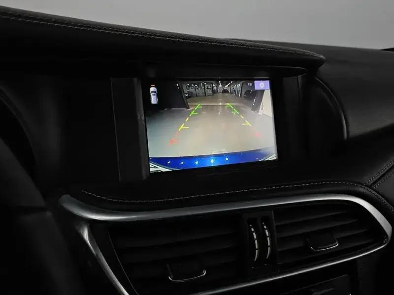 2018 Infiniti Q30 с пробегом 76 800 км