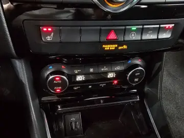 2018 Infiniti Q30 с пробегом 76 800 км