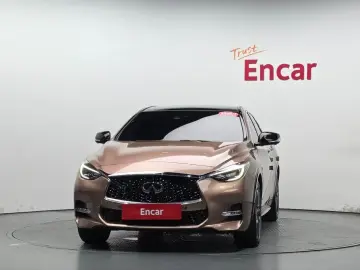 2017 Infiniti Q30 с пробегом 77 286 км