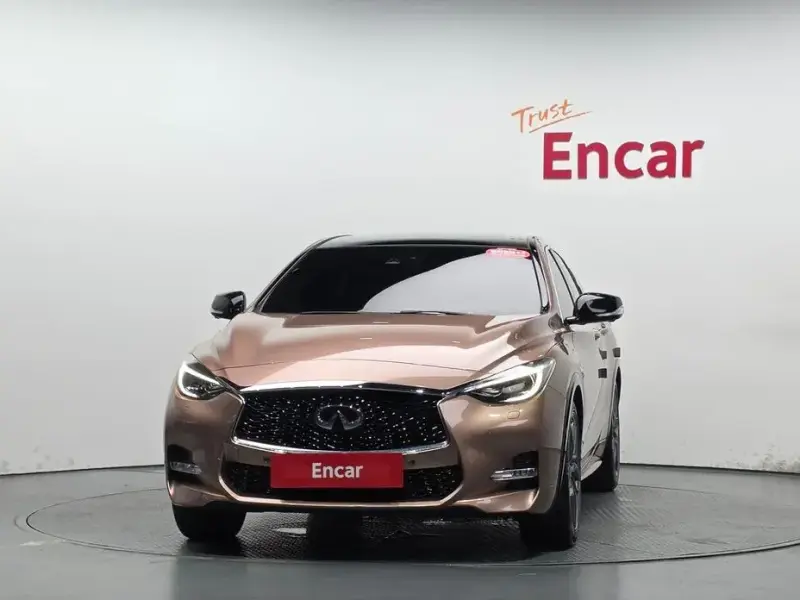 2017 Infiniti Q30 с пробегом 77 286 км