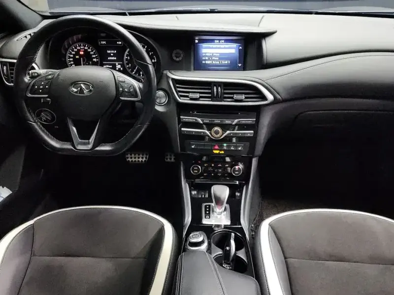 2018 Infiniti Q30 с пробегом 69 804 км