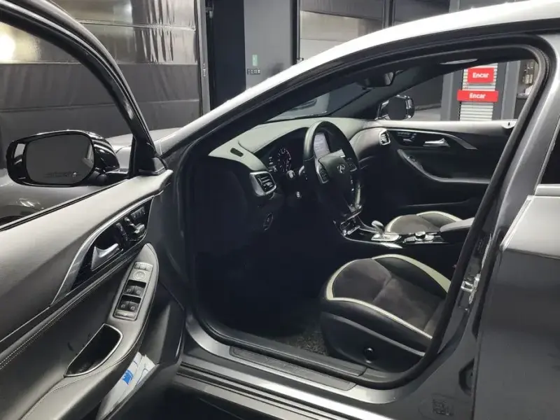 2018 Infiniti Q30 с пробегом 69 804 км