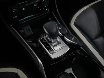 2017 Infiniti Q30 с пробегом 77 286 км