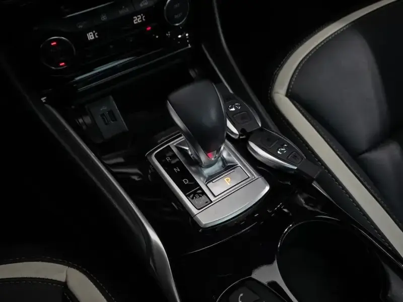 2017 Infiniti Q30 с пробегом 77 286 км