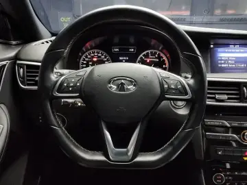 2018 Infiniti Q30 с пробегом 69 804 км