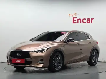 2017 Infiniti Q30 с пробегом 77 286 км