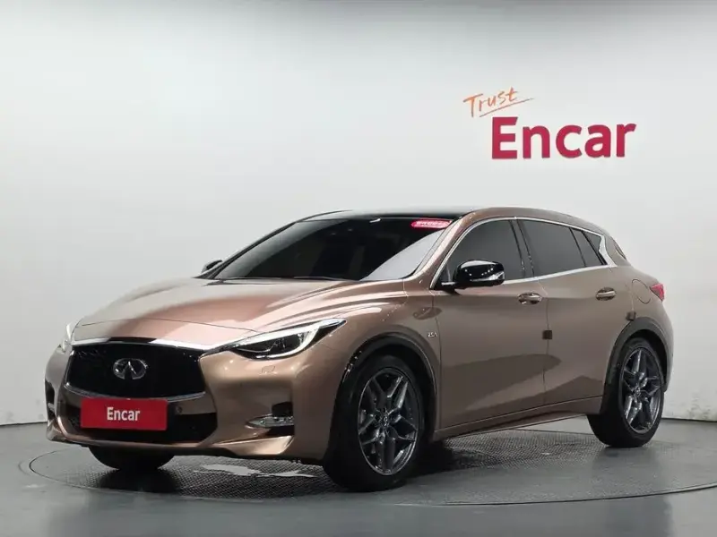 2017 Infiniti Q30 с пробегом 77 286 км